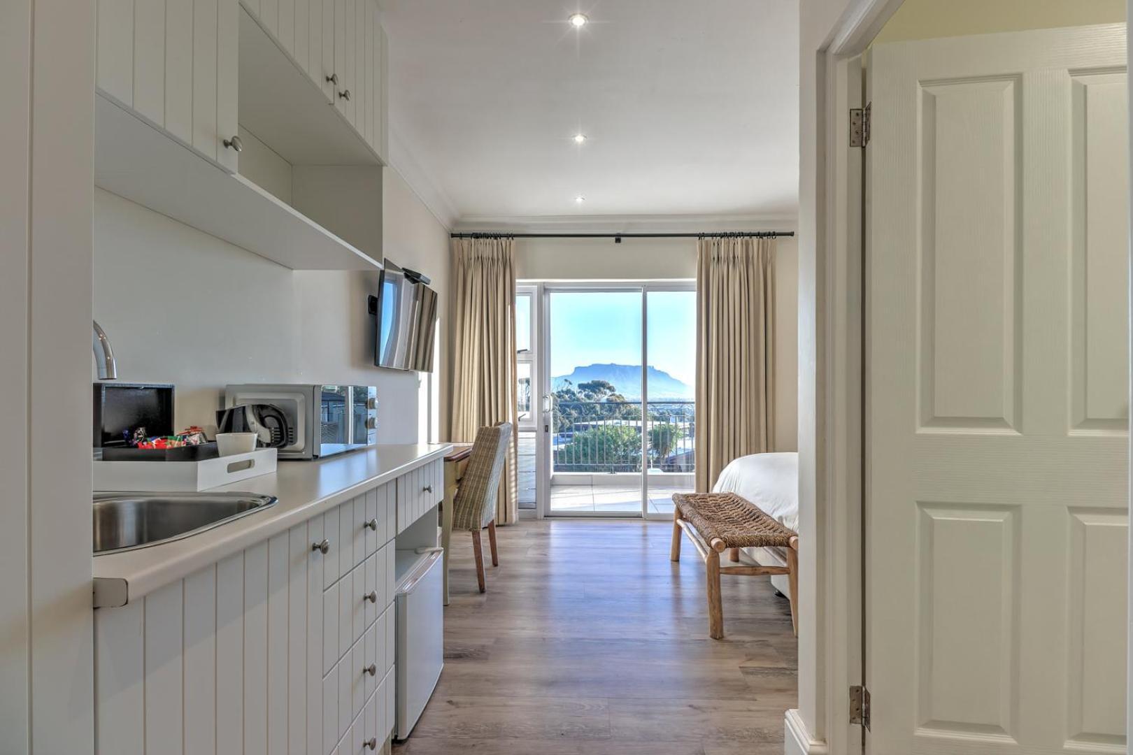 Thyme Wellness Spa And Guesthouse ケープタウン エクステリア 写真
