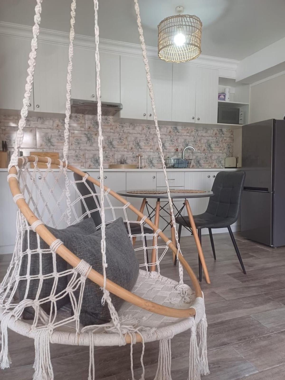 Thyme Wellness Spa And Guesthouse ケープタウン エクステリア 写真